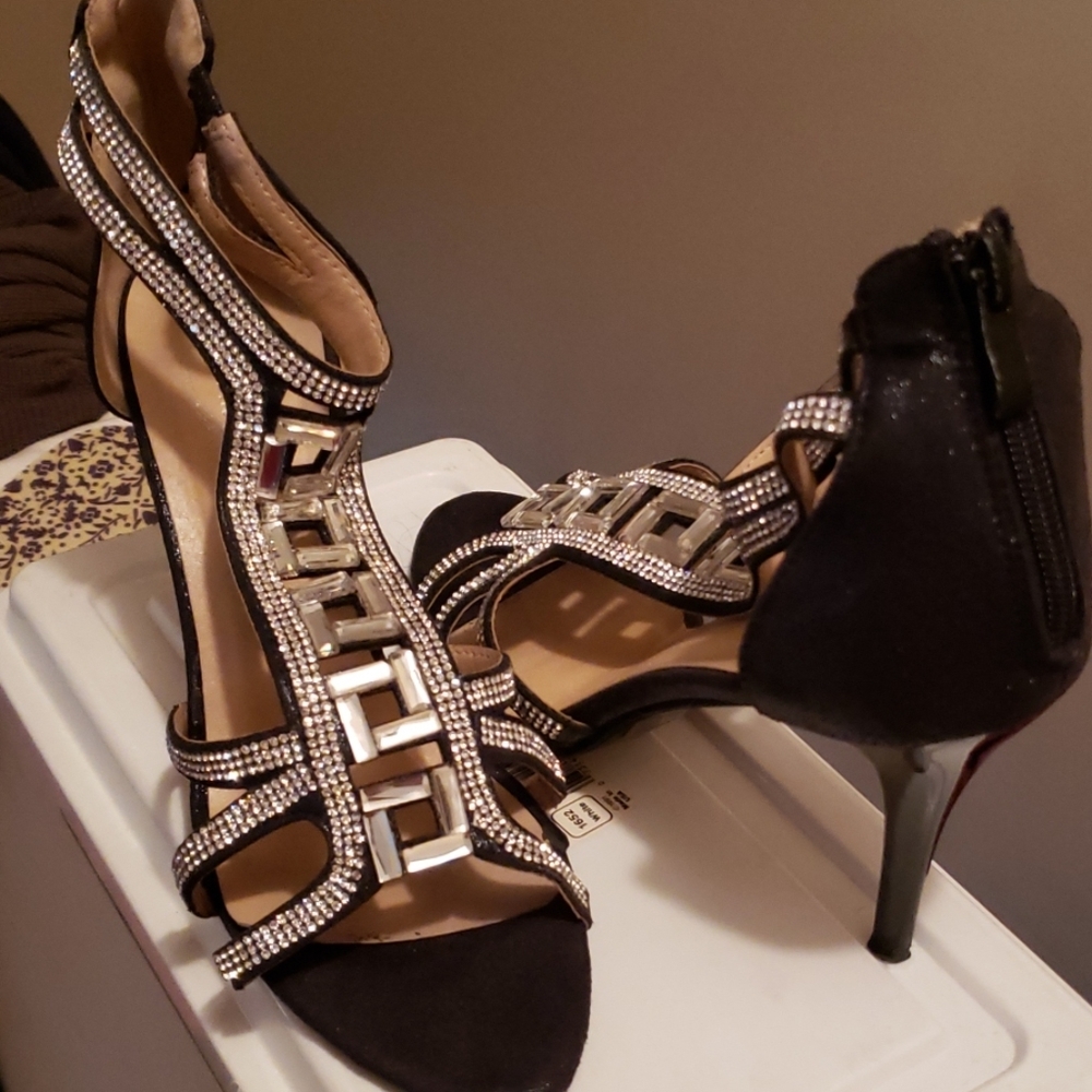 Black Shoes women sz 7 1/2